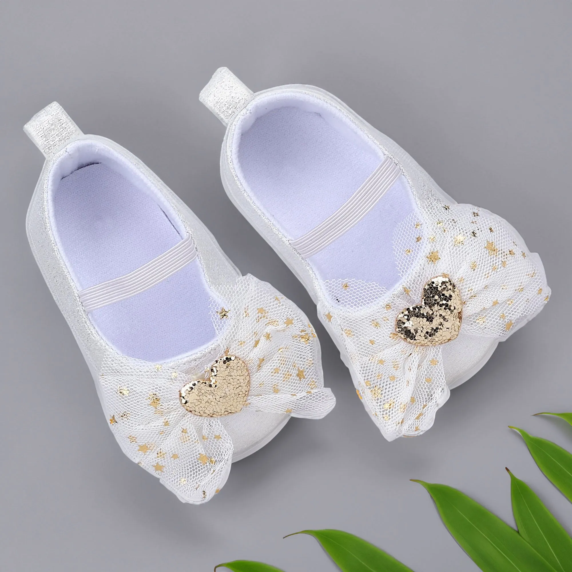 Baby Moo Embellished Bow Glittery Heart Anti-Skid Ballerina Booties - White