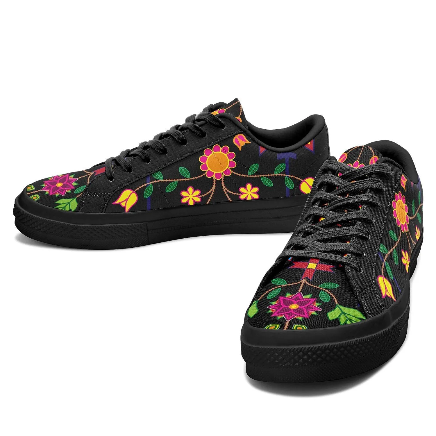 Floral Beadwork Aapisi Low Top Canvas Shoes Black Sole