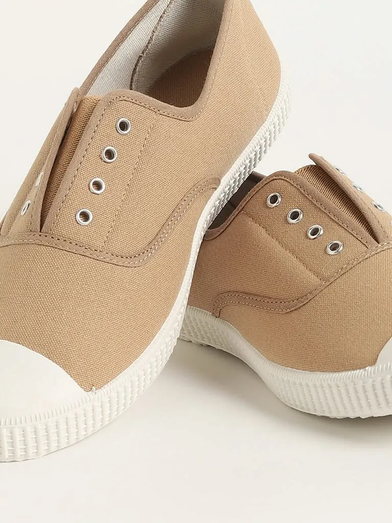 LUNA BLU Taupe Solid Canvas Shoes