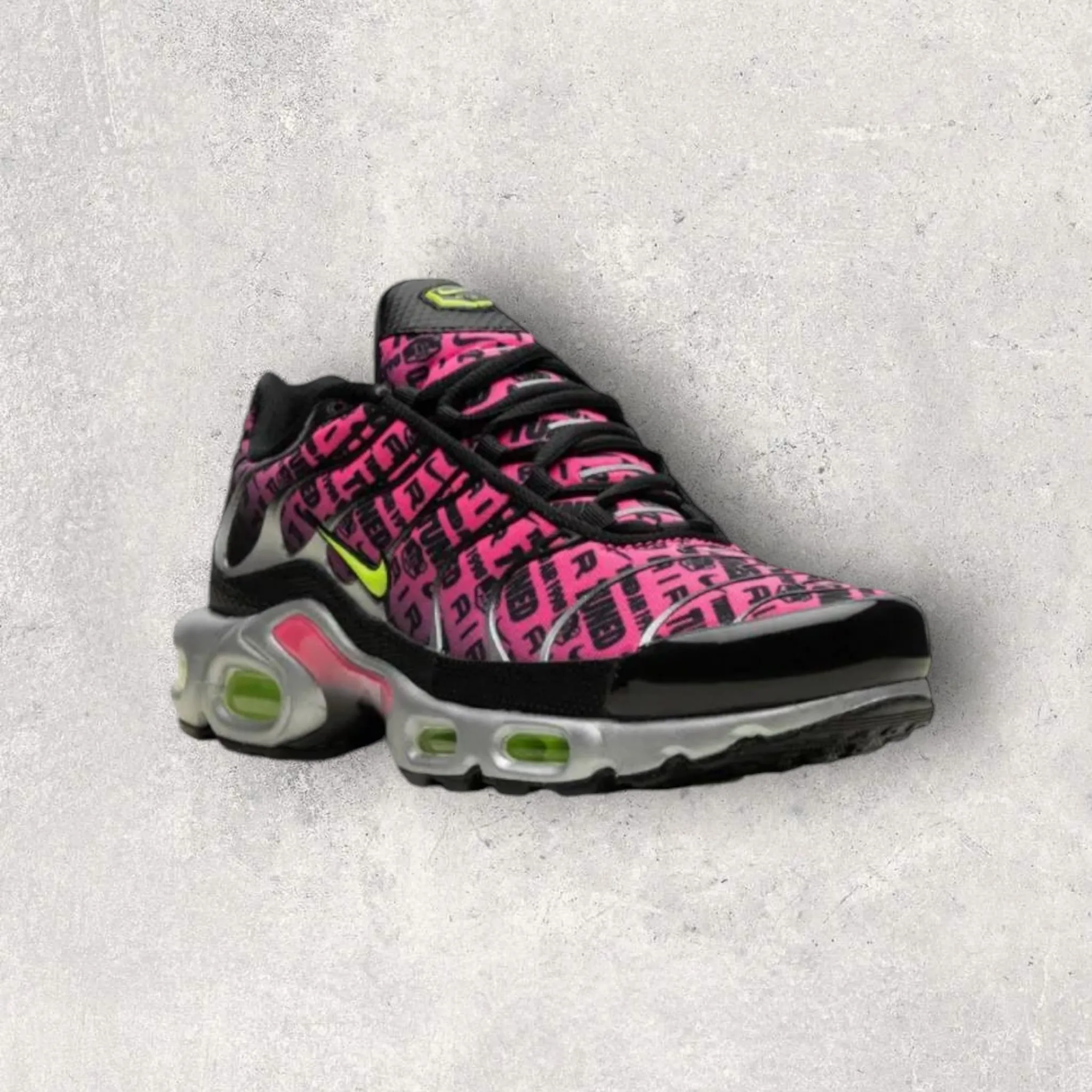 NIKE AIR MAX PLUS TN - HYPER PINK