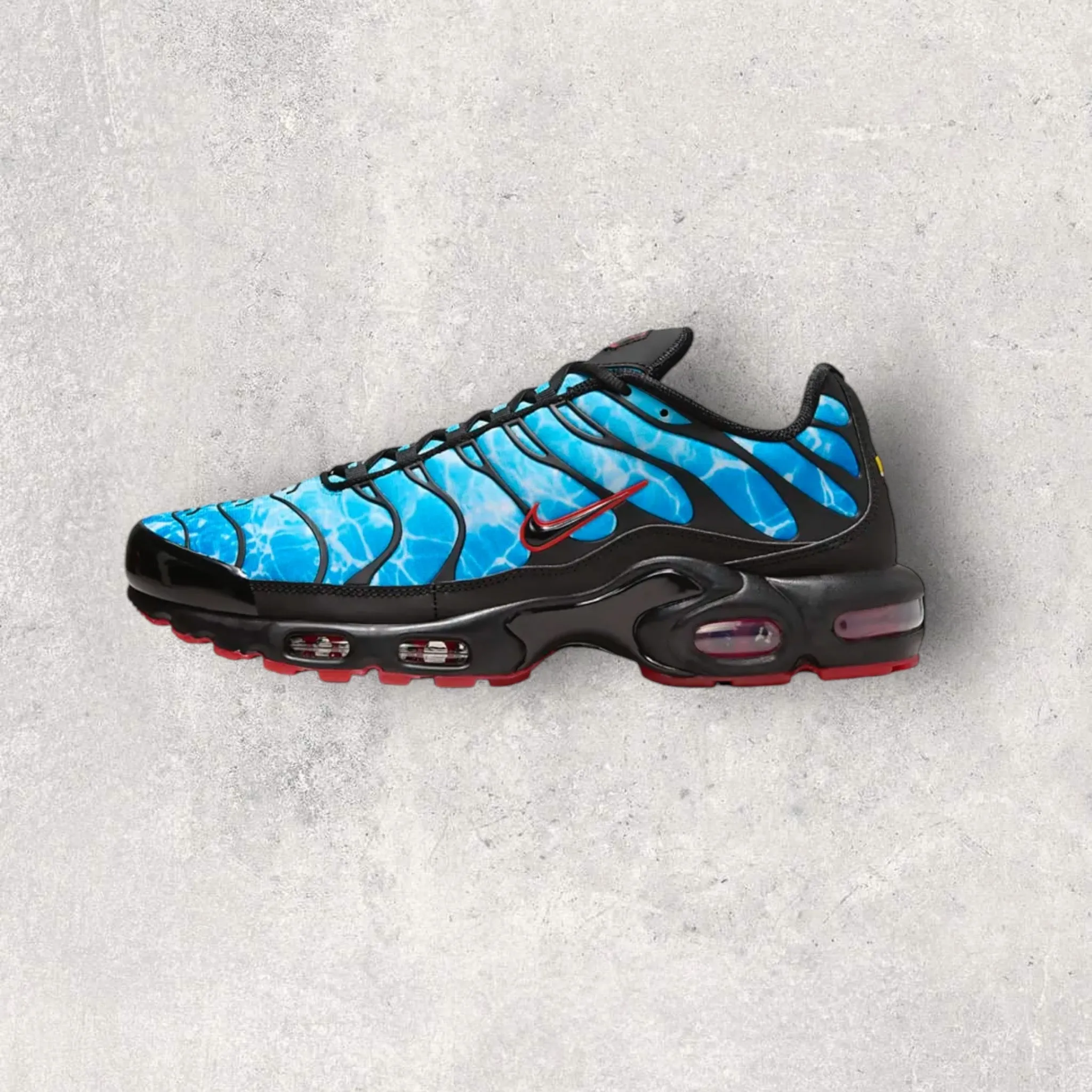 NIKE AIR MAX PLUS TN - SHARK