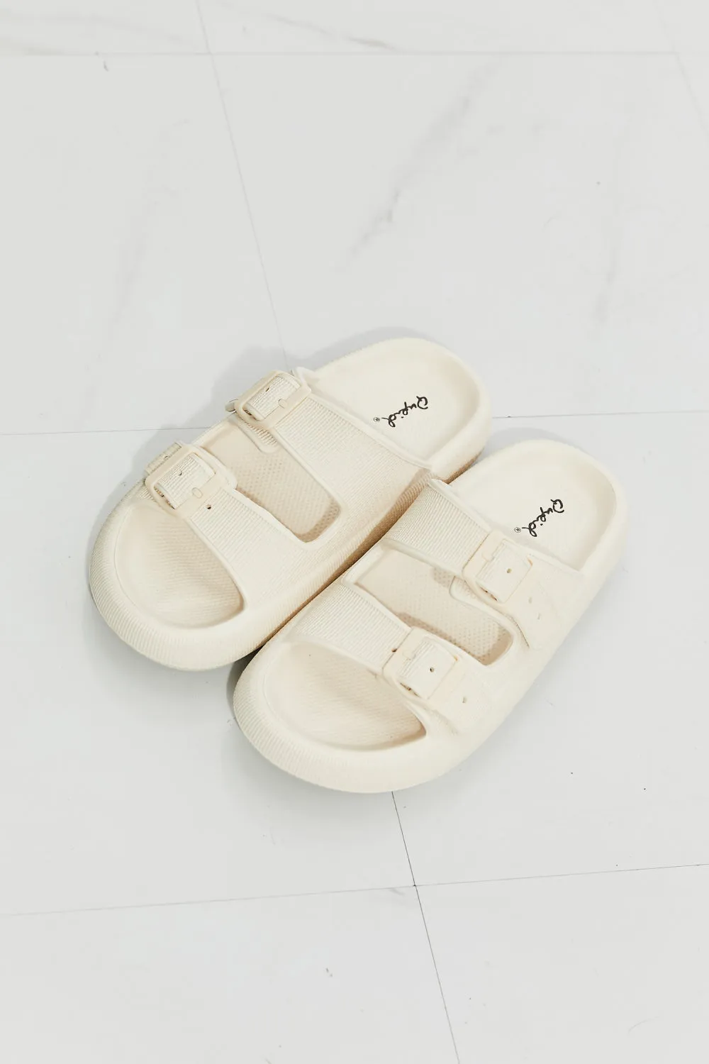 Pool Slides - Cream